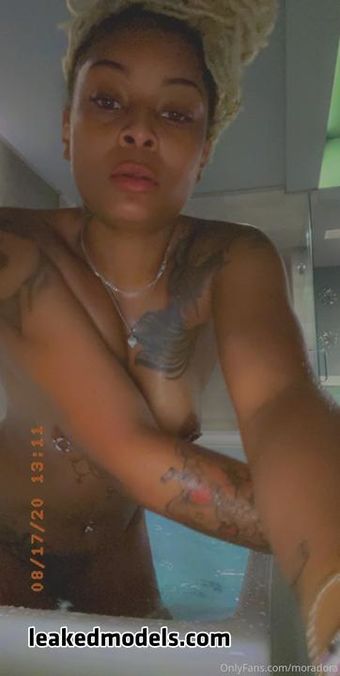 Moradora Alastonkuvavuotoja OnlyFansista 9