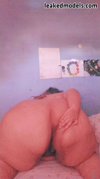 Pixie-aldi Alastonkuvavuotoja OnlyFansista 3